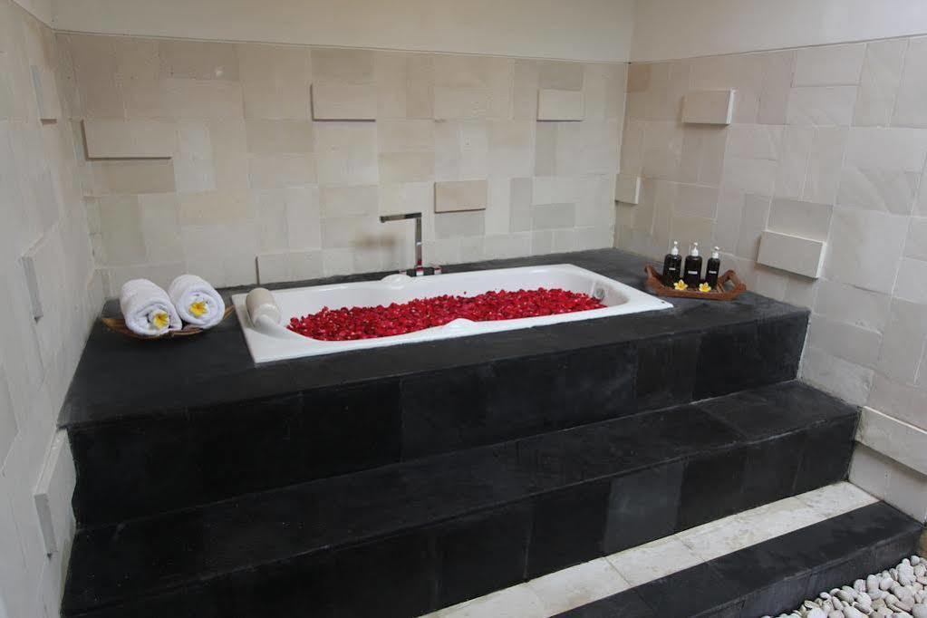 The Adnyana Villas & Spa Denpasar  Exterior photo